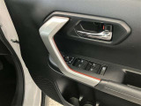 運転席パワーウィンドウスイッチです。