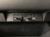 ETC2.0は高速道路の自動料金支払いや交通情報取得にも対応しています。