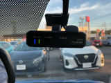 日産純正ドライブレコーダはオールインワンタイプ、400万画素で高精細な映像を記録できます。日産自動車株式会社向けに、株式会社 JVC ケンウッドが開発・製造したものです。