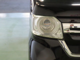 LEDヘッドライトは、点灯の瞬間から光量を発揮し、突然暗くなるトンネルなどでの安定感を高めます。