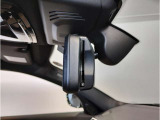 ☆BMWのルームミラーには自動防眩機能が備わっております。後続車のヘッドライトの明るさで幻惑されるのを防止☆