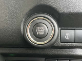 プッシュスタートですのでエンジンの始動もボタンを押すだけです