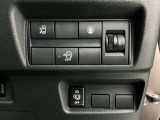 運転席スイッチ部 人気装備の片側オートスライドドア付きで、とっても便利です!!