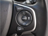 ◆アダプティブクルーズコントロール◆予め設定した車速内でクルマが自動的に加減速。前走車との適切な車間距離を維持しながら追従走行します。【LKAS】車線維持支援システムでステアリング操作を支援。
