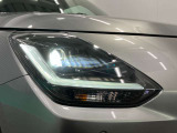 【LEDヘッドランプ】明るいライトが夜間の安全運転をサポートします。消費電力も少なく長寿命です。