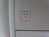 【マツダエマージェンシーコール】エアバッグが展開される衝突事故を車両が検知した場合や、SOSボタンを押した場合に、 緊急通報オペレーターを通じて緊急車両の手配などを行なうことができます。