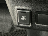 【アクセサリーソケット】12Vの電源は使いやすい位置に装備!用途は様々、スマホの充電やドラレコの電源として役に立ちます♪