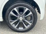 新品・中古タイヤ販売、取付作業も承っております。お気軽にご相談ください。