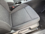 &ldquo;Certified Pre-Owned&rdquo;はお客様の安全性のため、厳しい基準を設定しています。その厳しいチェックをクリアして選び抜かれた車両だけを、ベストコンディションに仕上げてお届けします。