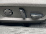 電動パワーシート装備です!
