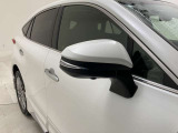 ウインカーミラーも現在は主流の装備になってきました。外見がカッコよくなるだけではなく、視認性も向上し、安全面にも貢献します。