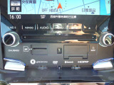 CD&SD挿入口