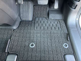 運転席のフロアマットです。