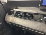 専門業者にて内外装のクリーニングを実施しております!