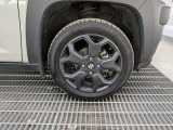お客様にお車をご検討頂き、購入するお車を決めていただきます。 使用用途など詳しいことをご相談に乗りながら、ベストなご提案を致します。