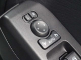 ドアミラー等スイッチ類です。