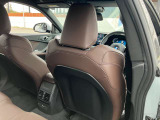 BMWの大きなシートは疲れにくく、搭乗者を包み込んでくれる安心感が御座います。