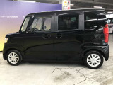エンジンルーム、室内、クリーニング済みです。厳選したお車を屋内展示場にて展示中☆車両品質には自信がございます!ぜひ一度ご来店ください!!