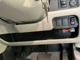 品質には自信があります!ハッピーの品質・キレイなお車をお届けさせていただきたい!そんな気持ちでキレイに仕上げております。フロアマットなどの清掃はもちろん、シート下なども徹底的に清掃しております。
