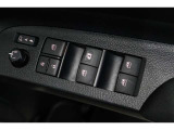 運転席はオート機能付のパワーウィンドウです!