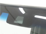 ◆Honda SENSING◆ カメラ等装置で精度の高い検知能力を発揮、安全運転を支援します。ステアリング上のコントローラーに注目!