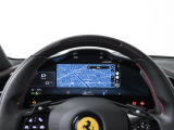Apple CarPlay、Android Autoに対応しており、ご自身のスマートフォンのナビやミュージックアプリなどを使用可能でございます。