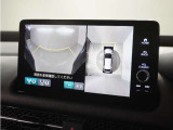◆マルチビューカメラシステム◆運転席から見づらい前後左右を、ナビ画面の映像で確認。見通しの悪い交差点や狭い道でのすれ違い、駐車などをサポートします。