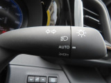 AUTOの位置にセットしておくと、暗くなったら自動でライトの点灯をサポートしてくれます!高速道路でのトンネル通過時など便利です!
