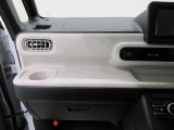 その他にお車ご購入に関して、気になる点やご不明な点がございましたら、「見積依頼」ボタン、もしくは無料ダイヤルより各店舗へお問合せください。