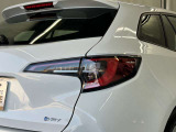 対向車がいないとき、見通しの悪い道路は暗くて怖いですよね。。。こちらのクルマはオートマチックハイビーム搭載です!対向車の有無で自動でハイ・ロウビームに切り替えます。