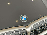 国道1号線に沿い横浜市営地下鉄「三ッ沢上町駅」から徒歩約10分。 BMW Premium Selection 横浜三ッ沢店 / 〒240-0062神奈川県横浜市保土ヶ谷区岡沢町322-3 / TEL:045-612-8488