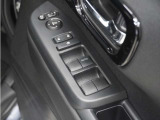 ◆パワーウィンドウスイッチ◆運転席から全席の窓の開閉操作を行うことが出来いつでも換気ができます!
