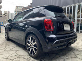 MINI専門のメカニックが、100項目にも上るポイントを徹底的にチェック。交換基準に達した部品があれば、交換整備の後にお客様へご納車致します。
