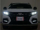 LEDヘッドライト(オートライト機能付)が搭載されており、遠くまで明るく均一に照らし、高速道路等での安心感が向上しております。