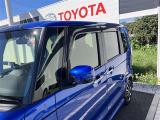 サイドバイザーが付いています
