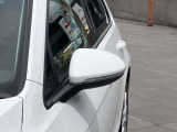 内外装のリフレッシュ:&rdquo;Das WeltAuto&rdquo;独自の項目チェックリストに基づき、入念に車両チェックとクリーニングを実施。美しく高品質な車をご提供します。