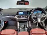 運転の楽しいBMWでは、アクセルを踏み込んでしまいそうになりますが、速度表示も見やすいため、常にお車の速度を把握できます。