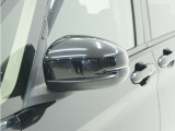 ◆ドアミラーウインカー◆ドアミラーにウインカーを装備しています。対向車に自身の進行方向を合図し安全に運転できます。