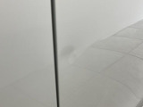 ☆アウトレット車☆左リアドアに凹みがございます。お買い求めやすい価格で展示する為に現状での販売です。必要に応じて修理・交換のご希望がございましたら申し受けいたします。
