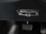 ETC車載器が搭載されているので、高速道路の乗り降りもノンストップで通過できます♪