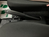 当店でご購入頂いた車両は全車車検整備又は法定12か月点検を行い、エンジンオイル・オイルフィルター・フロントワイパーゴム・バッテリーの交換を行っています、整備費用は本体に含まれてますので安心ですよ♪