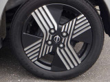 15インチアルミホイール!!格好良くてホイールがあなたの愛車をいっそう輝かせます☆