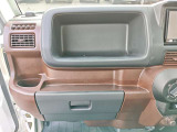 4WD/5MT/ナビ/TV/キーレス/エアコン/パワステ/エアバッグ/CD/DVD/Bluetooth/作業灯/フロアマット