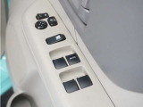 ◆パワーウィンドウスイッチ◆運転席から全席の窓の開閉操作を行うことが出来いつでも換気ができます!