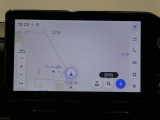 純正ナビを装備。タッチパネル式で使いやすく、お出かけもラクラクです。