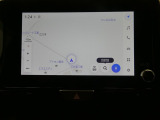ディスプレイオーディオ搭載 ナビとしての機能はもちろん、お手持ちのスマホと連携しスマホ内の音楽を聴いたり、メッセージの受信等色々な事が出来ます