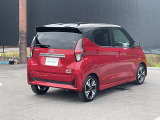 納車前にはしっかりと点検整備を実施しまして、エンジンオイル・オイルエレメント・前後ワイパーゴムなどの消耗部品を新品交換します