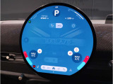 MINIのメーターパネルは円をコンセプトにデザインされております。おしゃれで愛嬌のあるMINI独自のデザインに惹かれる方は数多くいらっしゃいます。