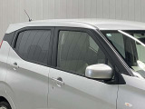 プラスチックバイザーがない分デザインもすっきり★洗車の時の窓拭きもラクラクです!