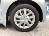 純正ホイール☆Honda車にぴったりなデザインのホイールカバー付です。